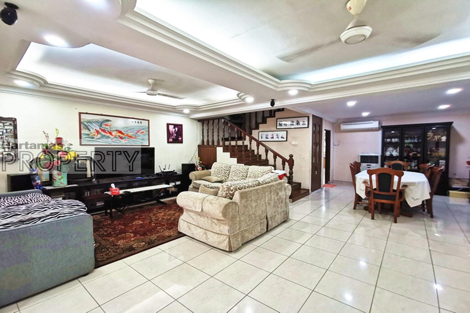 Renovated & Well Kept Double Storey house @ Taman OUG