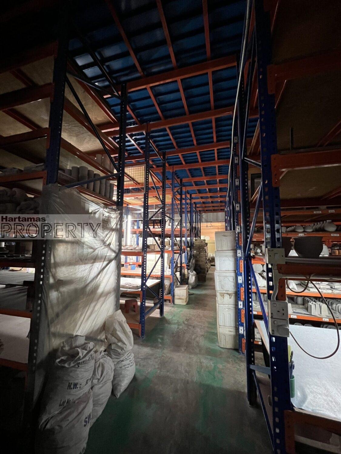 1.5-Storey Semi-Detached Factory Warehouse for Rent @ Kaw. Industrial Batu Caves