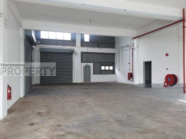 1.5-Storey Semi-D factory to let @ Bukit Raja, Klang