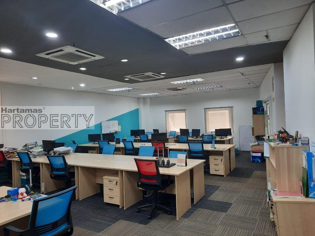 For Rent Setiawalk office Puchong. Walking distance to LRT station.