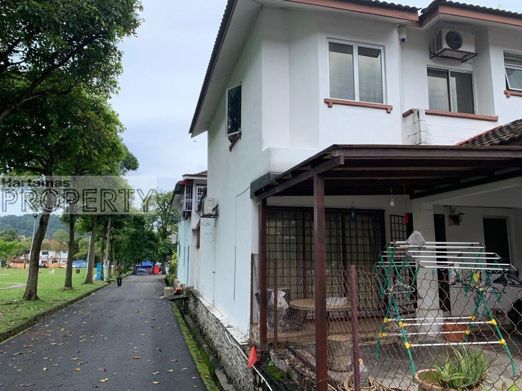For Sale Double storey landed house @ Taman bukit Kinrara