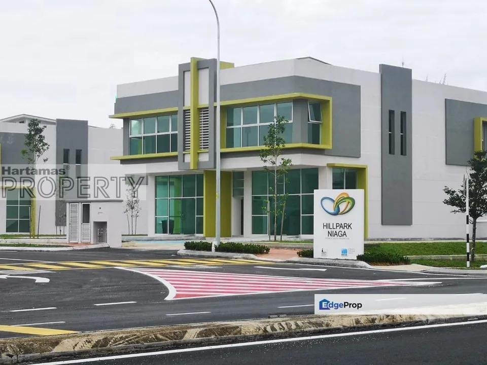 Pusat Perdagangan Hillpark @ Bandar Puncak Alam