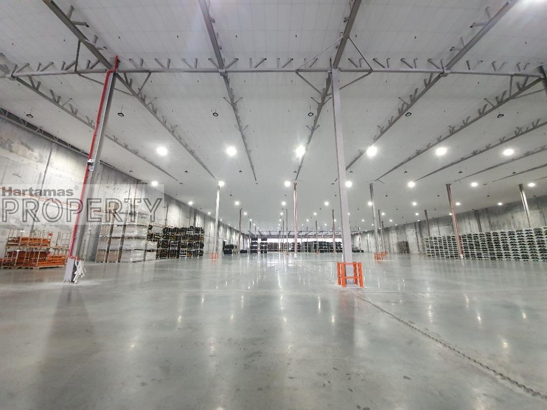 Class A Warehouse Strategic Location