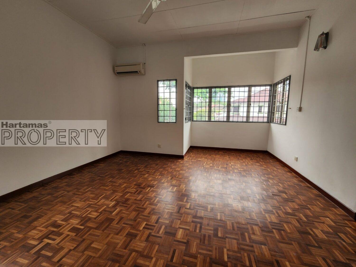 Bandar Utama 2-storey Terrace