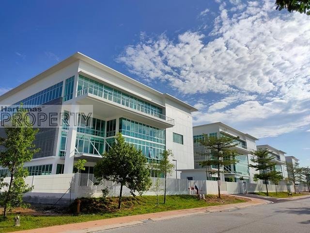 Showroom / Commercial Building @ Glenmarie
