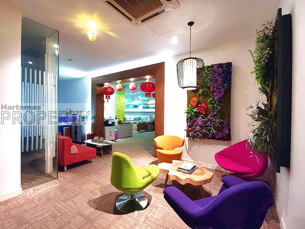 nicely renovated office for rent at taman industry sb jaya @ sungai buloh.