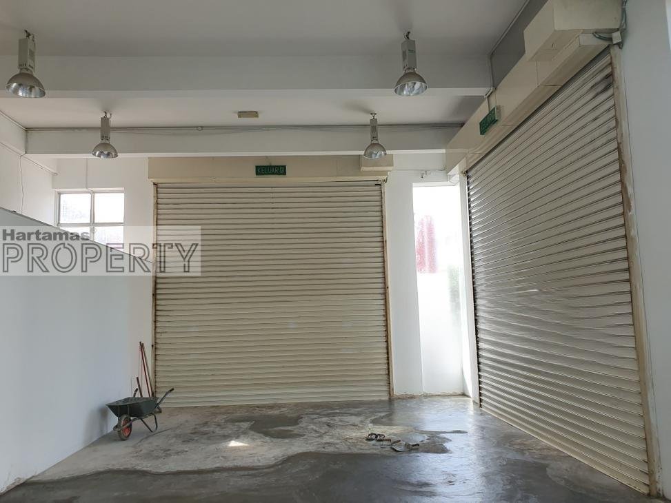 3-Storey Semi-D Factory For Sale @ Bukit Jelutong, Shah Alam 莎亚南半独立式工厂出售