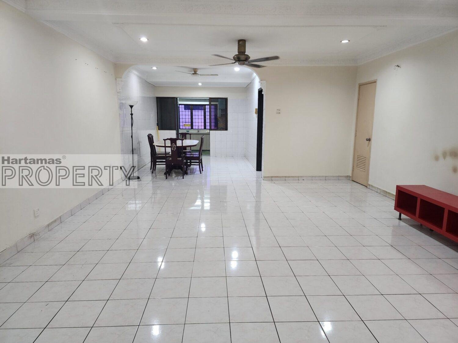 Bandar Utama BU 12 @ 2sty link house for rent