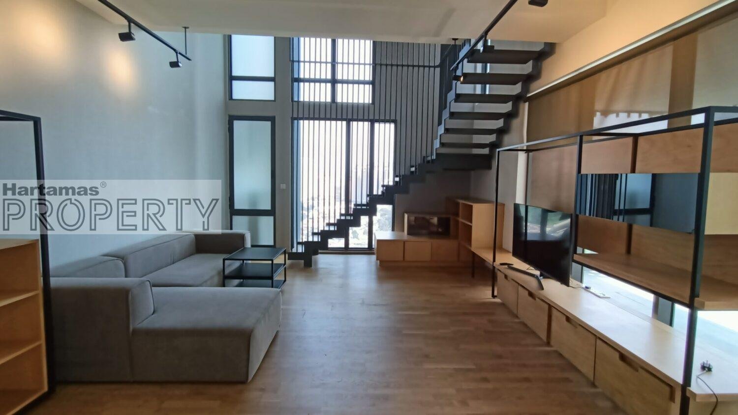 TWY Duplex Condo in Mont’ Kiara! Spacious layout! Fully furnished with ID