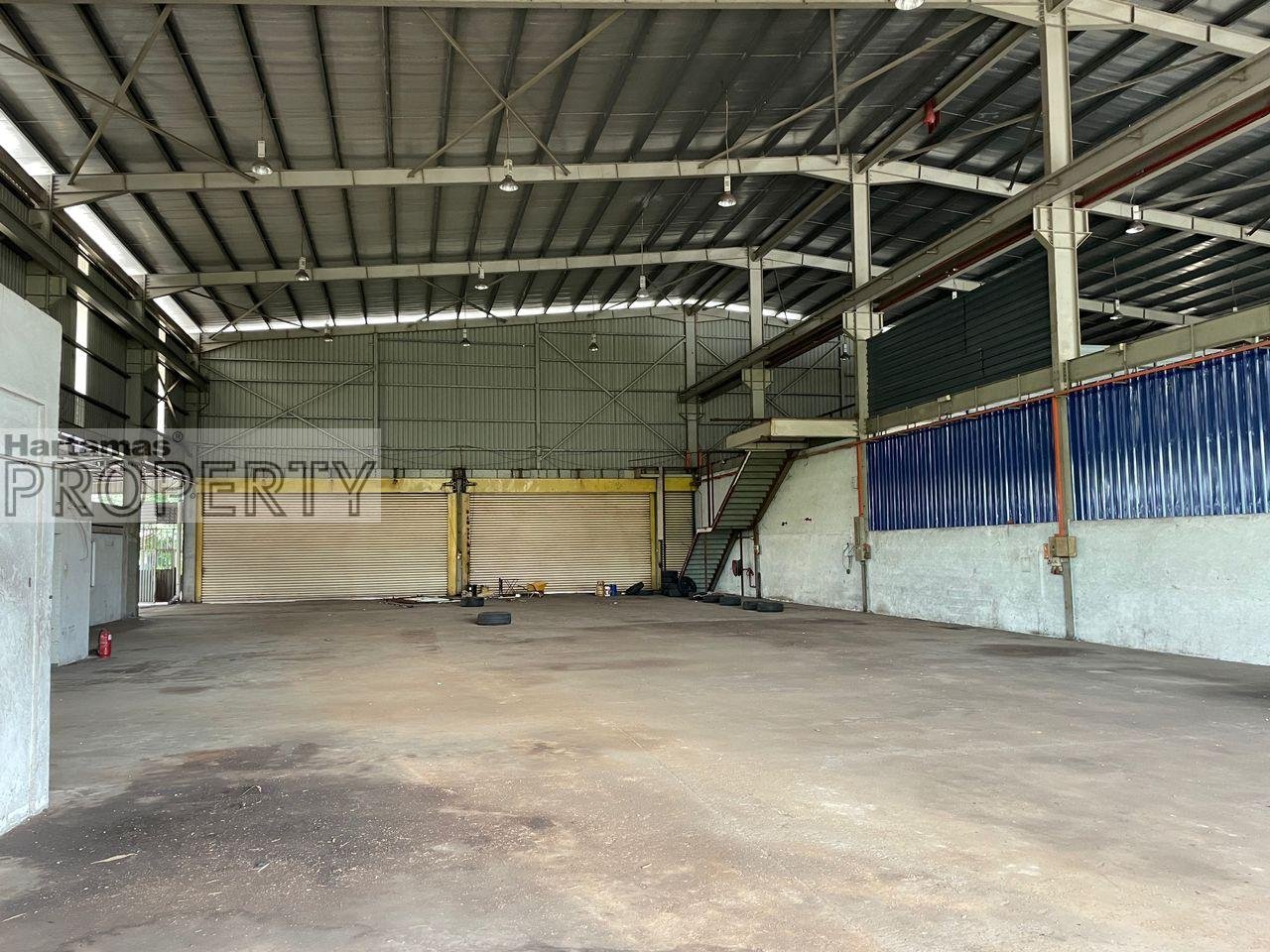 Corner 1.5 sty Semi D Factory @ Sungai Chua