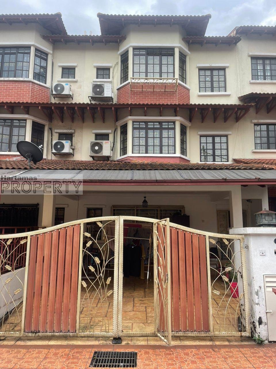 For Sale: 3-Sty Terrace Landed House at Kayu Ara, Petaling Jaya (Bandar Utama) | Fully Extended & Renovated