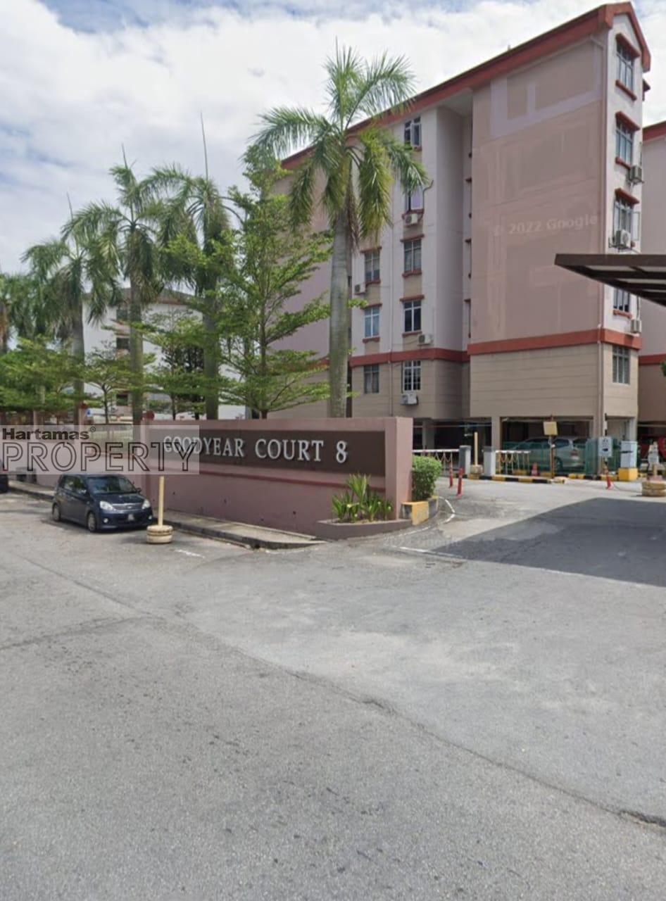 Goodyear Court 8 Cozy Unit For Sale