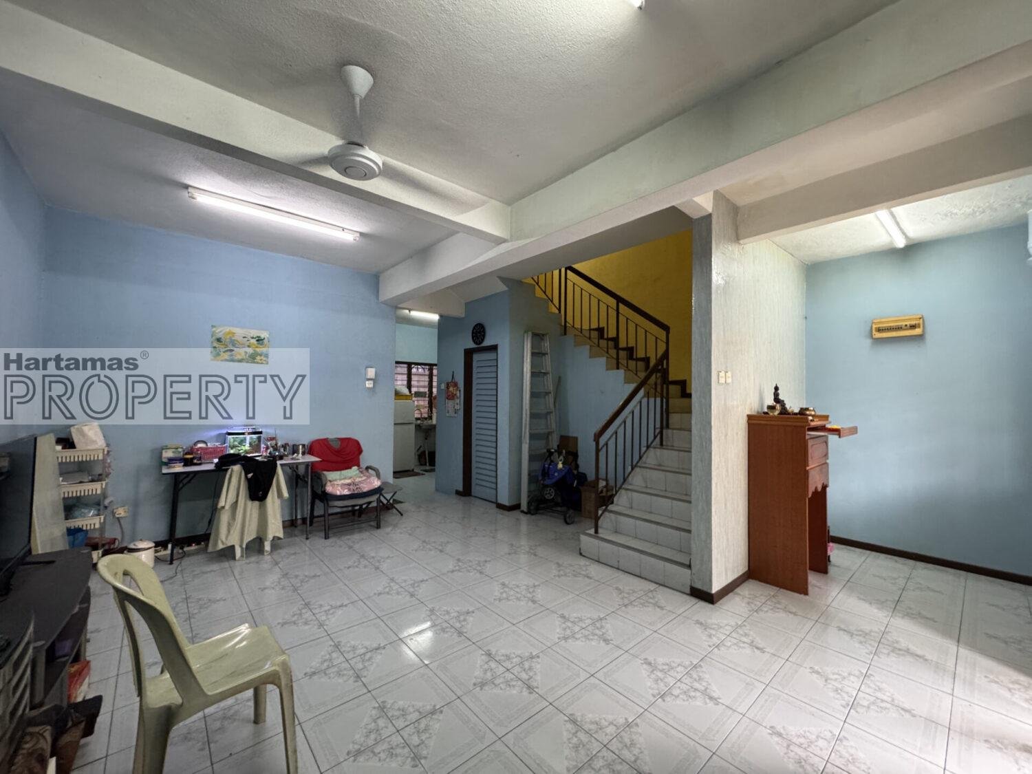 For Sale: 2-Storey Intermediate Terrace at Taman Subang Permai, USJ 1