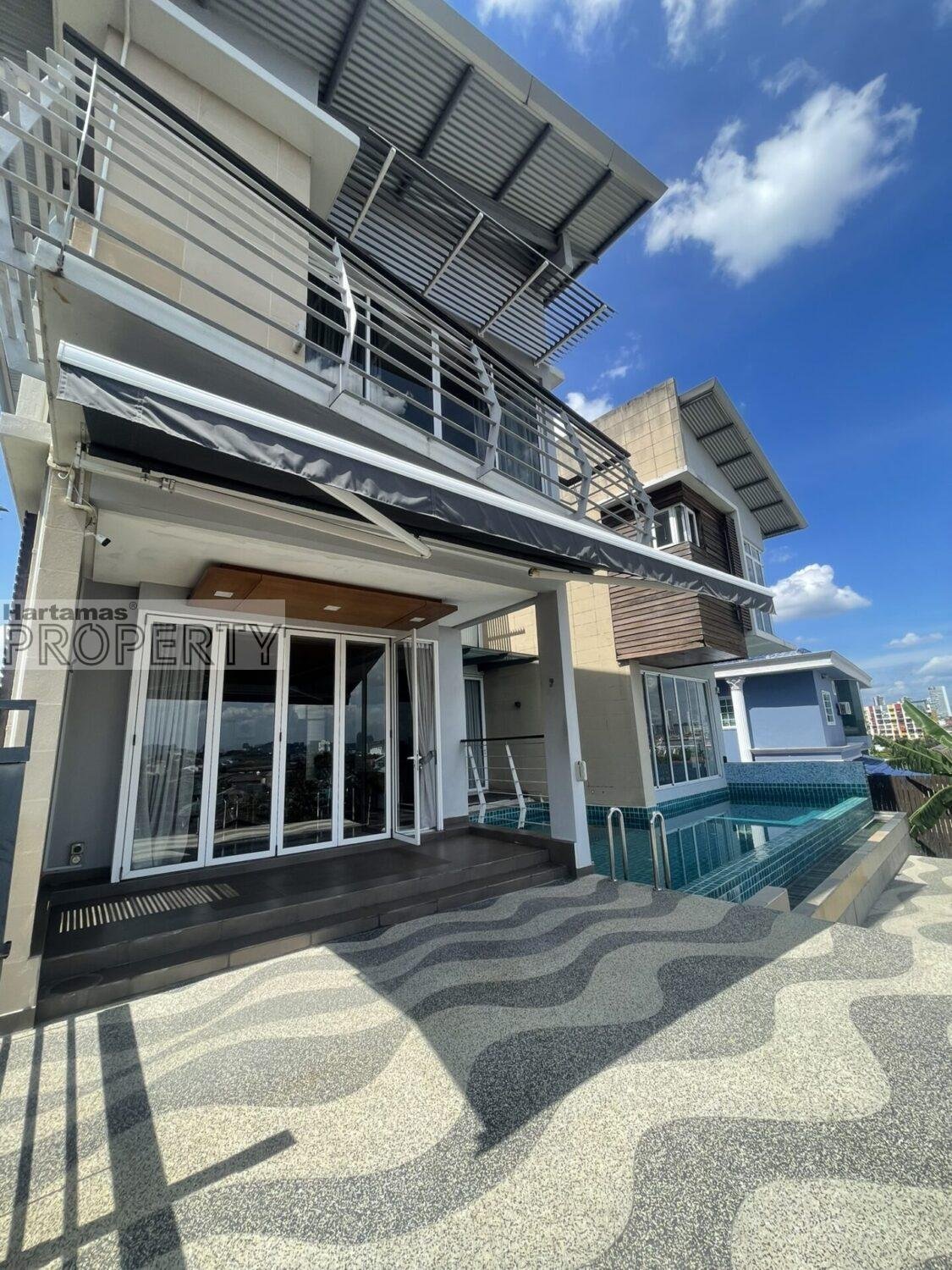 3-storey Bungalow@Jalan SS1, Kampung Tunku, Petaling Jaya.
