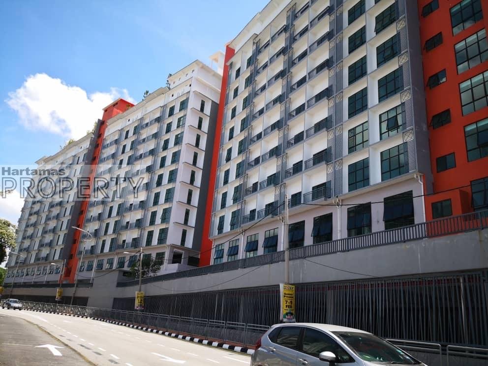 Boulevard 51 Cozy Unit For Sale