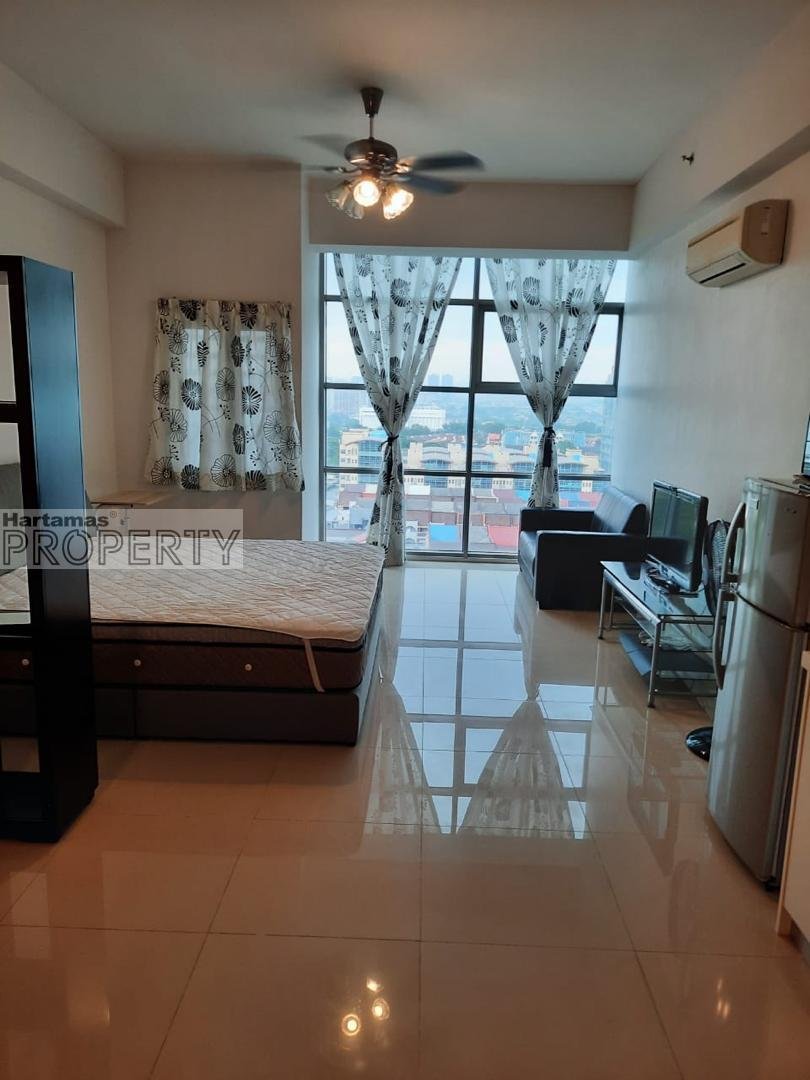 First Subang Cozy Unit For Rent