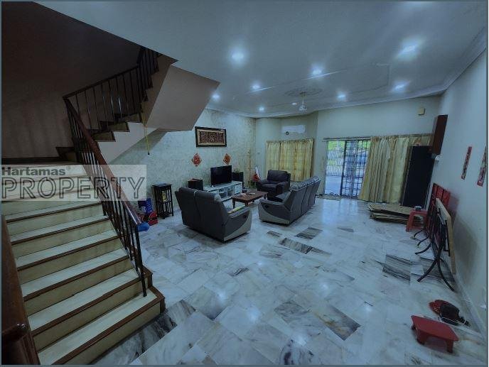 Renovated 2 Storey terrace house nearby Klang Parade for sale