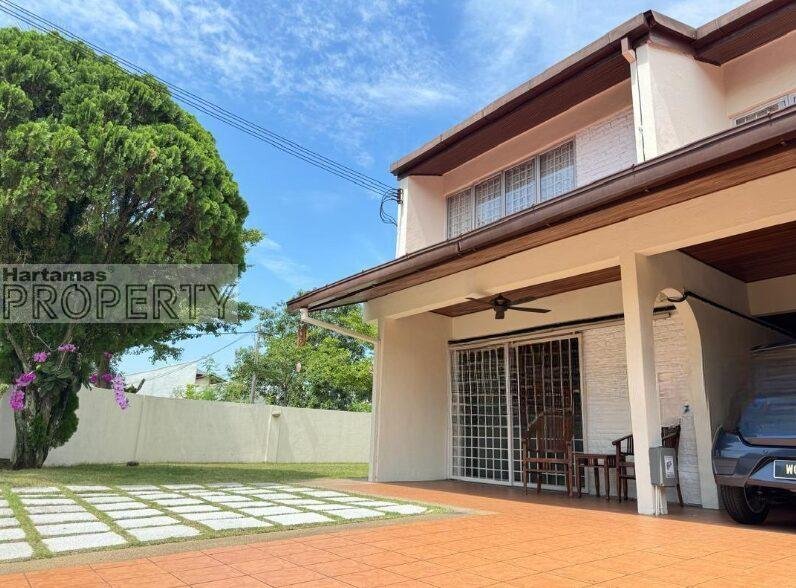 For Sale: TTDI Corner 2-Storey Terrace | 3,200 sqft Land | Freehold | RM2.85mil