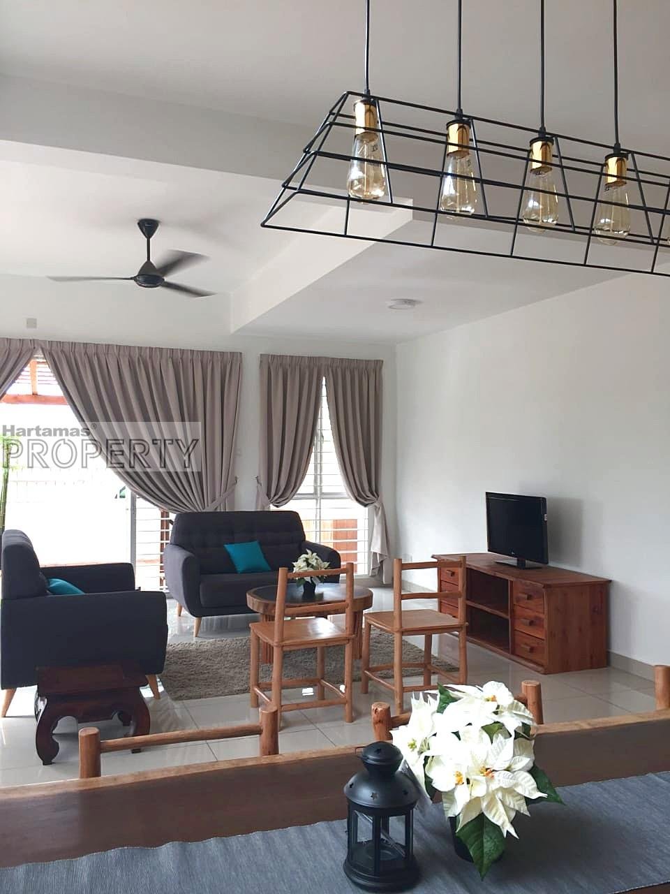 Ariza Elmina Garden 2 Story Terrace House Corner Lot for Sale
