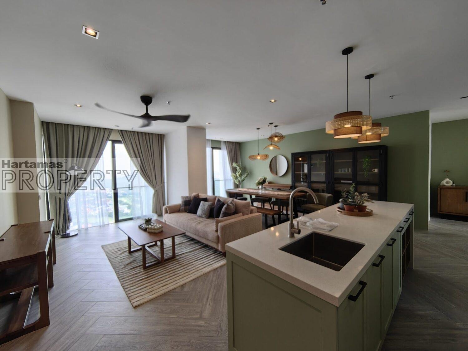 Lumi Tropicana – 3+1 Rooms 4 Bath – FULLY ID UNIT – SALE WITH TENANCY