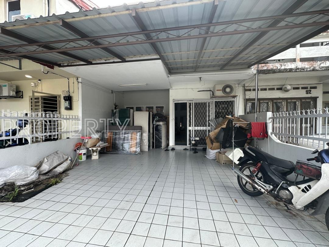 For Sale: SS1, Petaling Jaya | 2-Storey Terrace | 4R 3B | 2270 sqft | Freehold