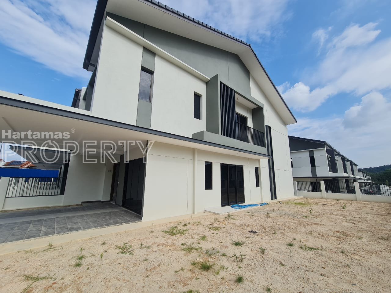 Corner unit – Irama Villa 1 @ BK 8, Bandar Kinrara, Puchong | Freehold