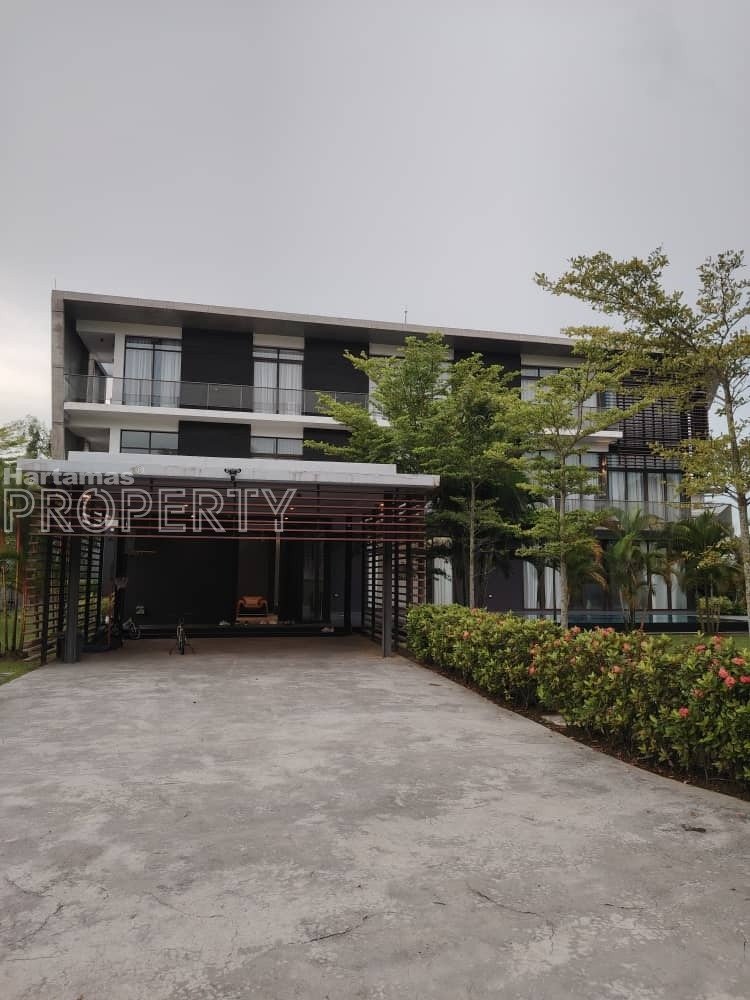 3-storey bungalow @ Perdana Heights, Shah Alam