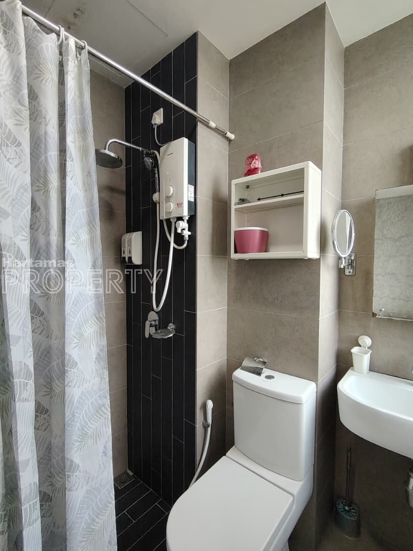 H2O Residences Ara Damansara! Well renovated! Practical layout! Great location Ara Damansara!