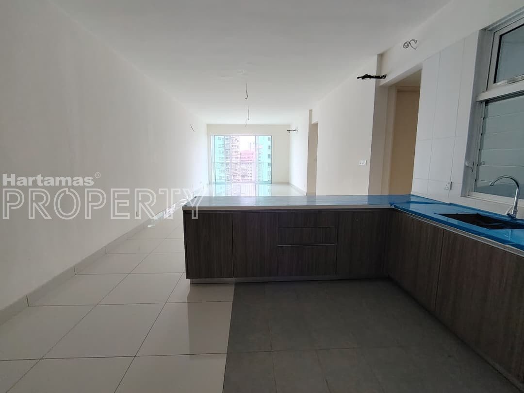 Large Family Unit! Brand New! Great Value! Move in condition!