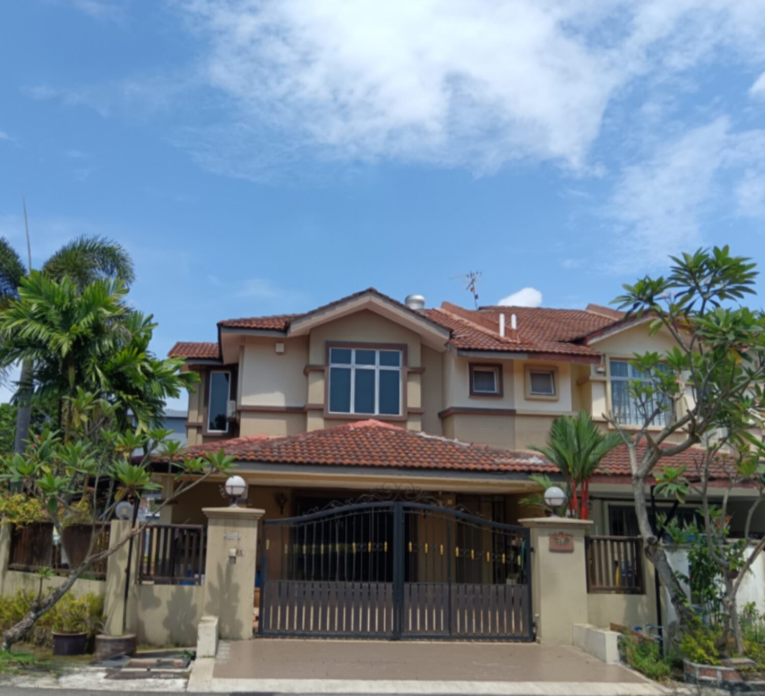 Prime Corner Link 2-Storey For Sale at Taman Putra Prima, Puchong
