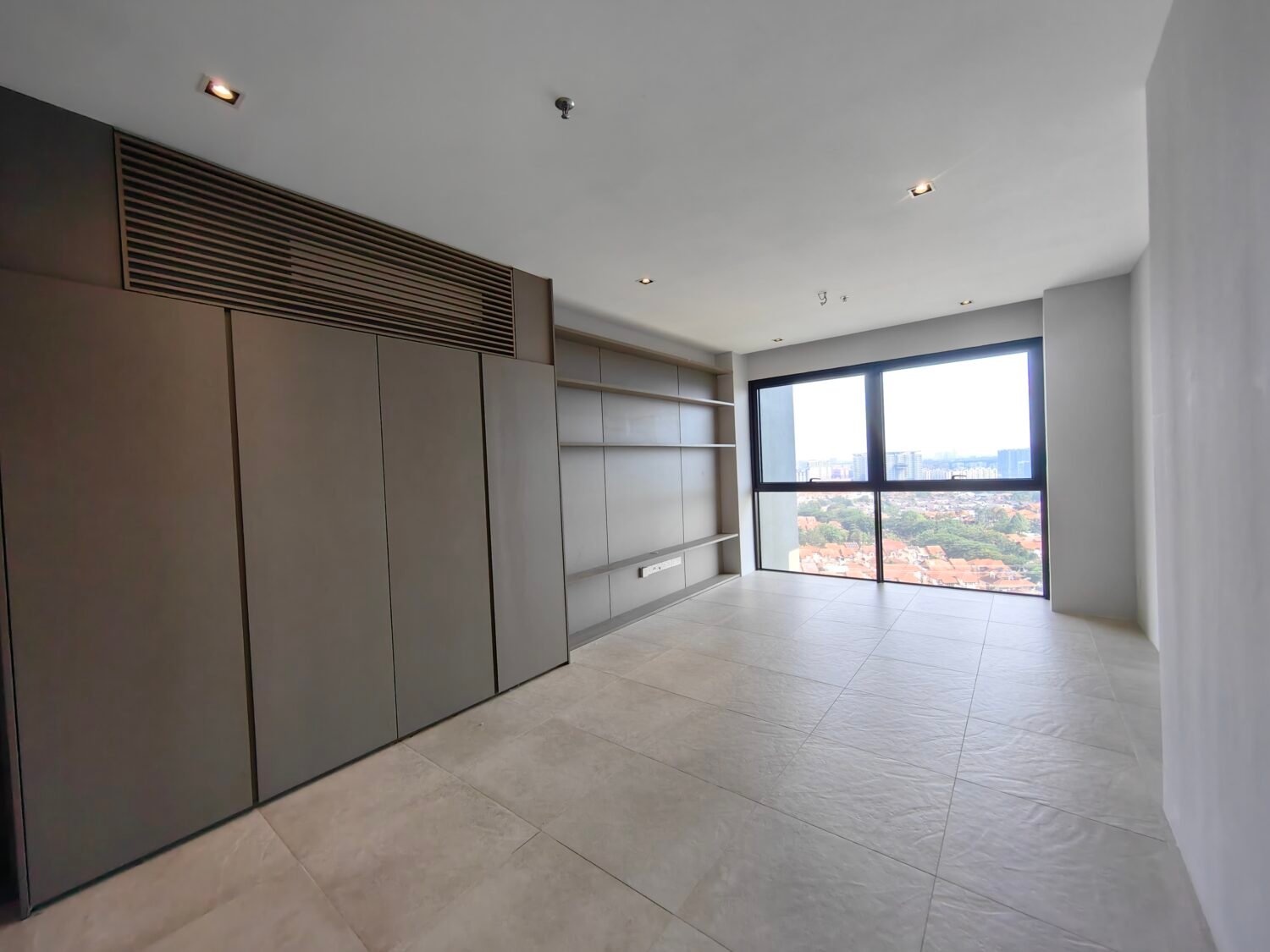 Lumi Tropicana – 3 Bed 3 Baths 2 Parking