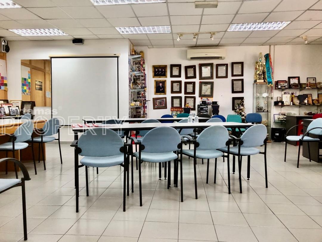 Medan Putra Business Centre, Sri Manjalara, Off Jalan Damansara, 52200 Kuala Lumpur.