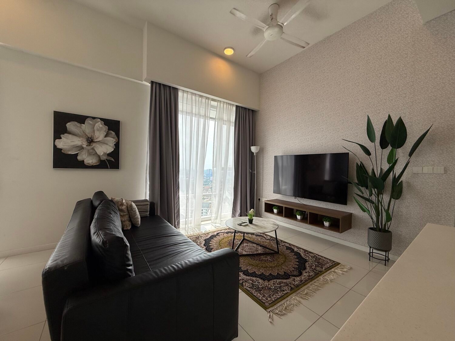 High floor living at The Ridge @ KL East. 2 Bedrooms, 2 Bathrooms, and 2 Parking bays.