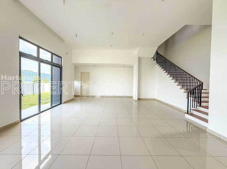 Brand New Corner Lot Semi D House Broadleaf Residence Kemuning