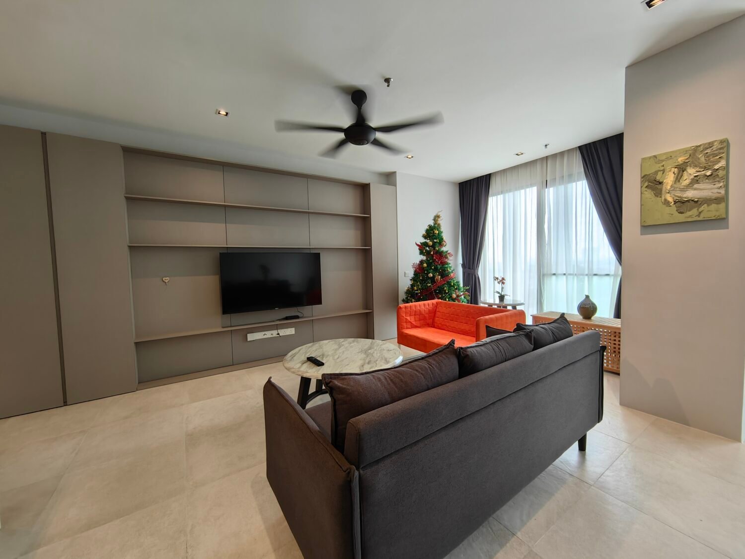 RENT !! Lumi Tropicana 3+1 bedroom 1,509 Sqft – Fully Furnished