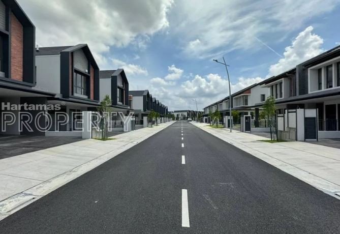 6379 2606 Brand New 2sty IIham Residence Elmina Shah Alam