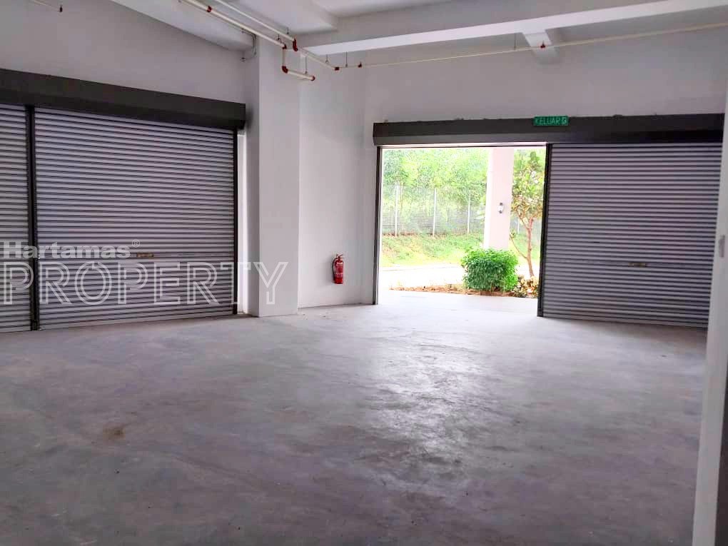 6491 2609 CORNER GROUND Floor Shop 1300sf Habitus Denai Alam Shah Alam