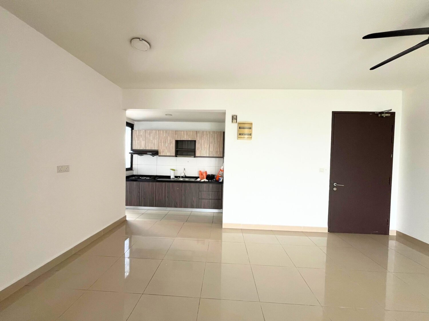 6499 2609 Partial Furnished 3 Bedroom Ken Rimba Condo Seksyen 16 Shah Alam
