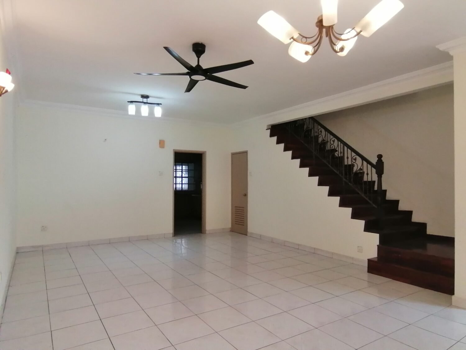 2-Storey Terrace House (End Lot) @ Bukit Rahman Putra, Sungai Buloh