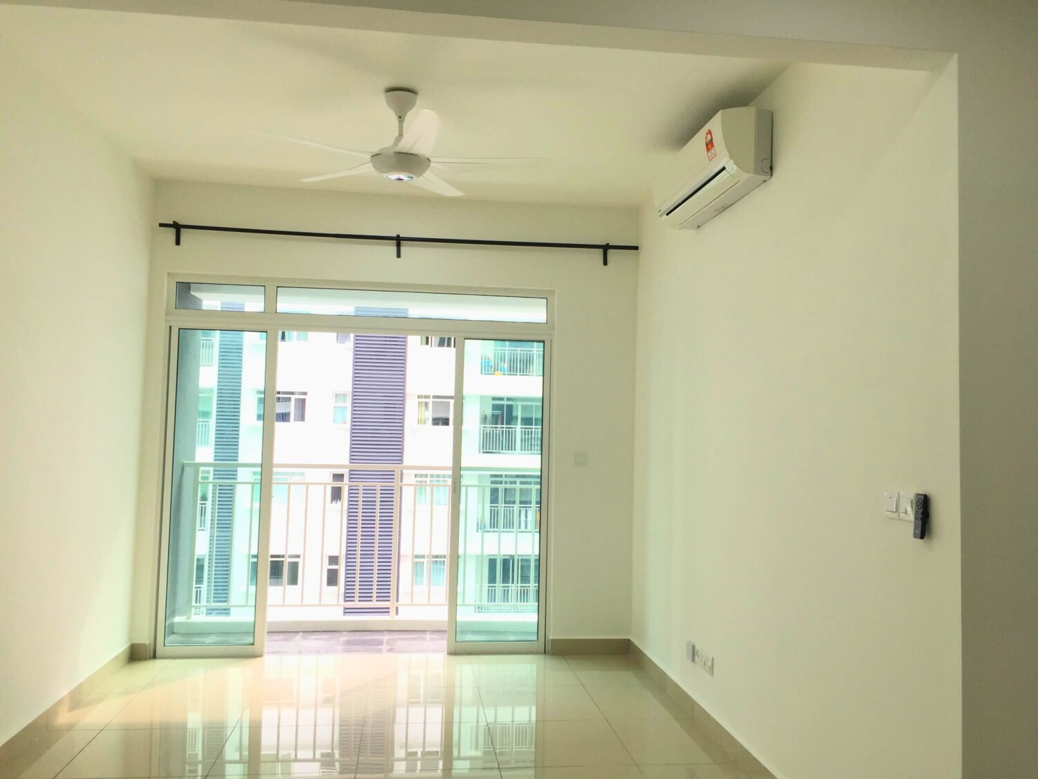6529 2610 PARTIAL FURNISH 3 Rooms V Residensi Sek 22 Shah Alam